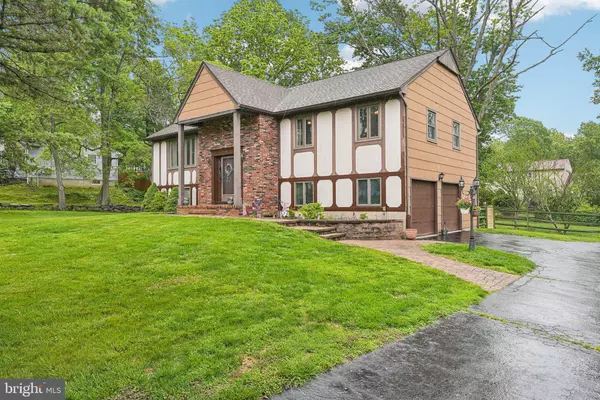 Ewing, NJ 08628,15 DUFFIELD DR