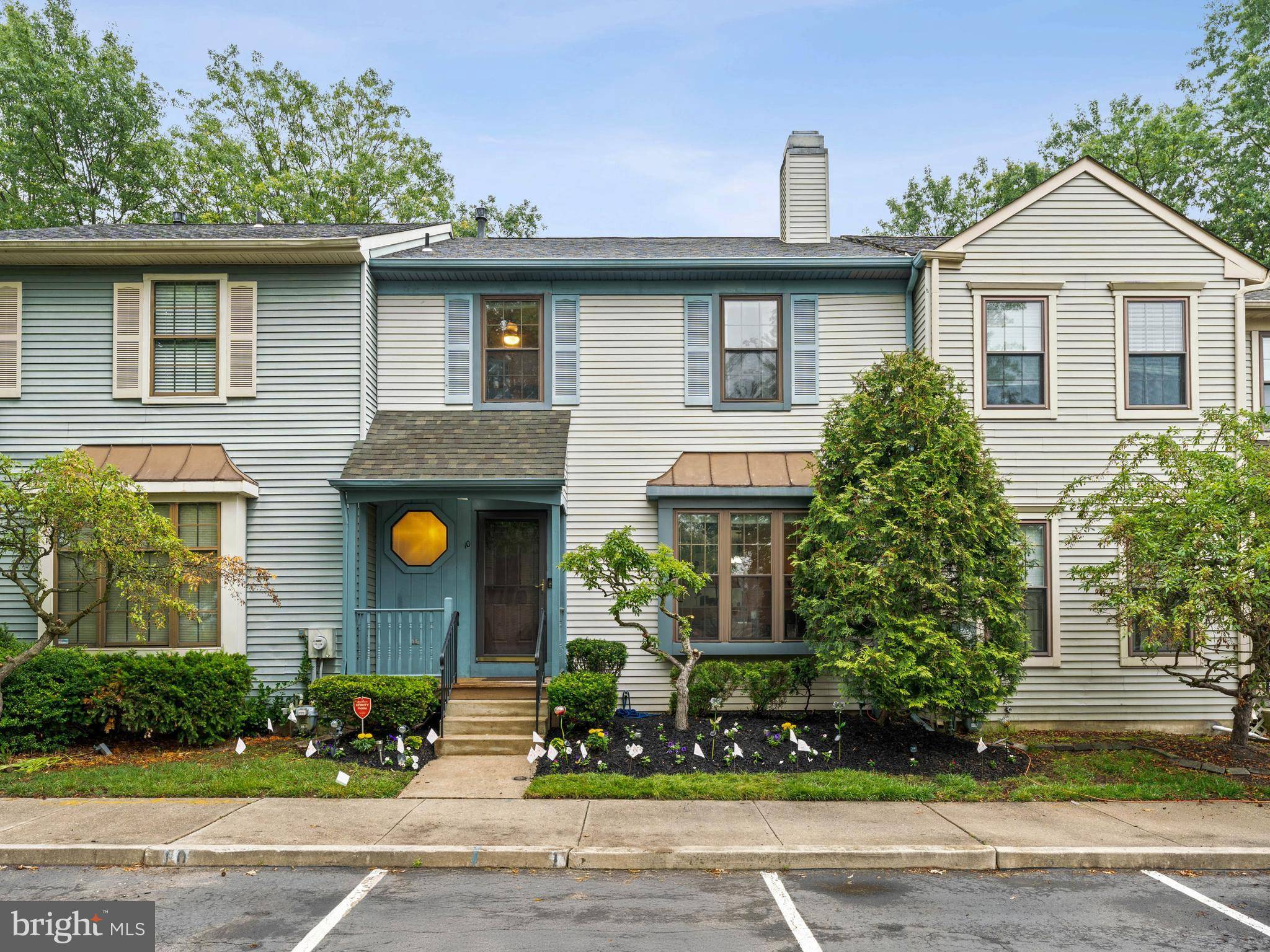 10 CLARET CT, Marlton, NJ 08053
