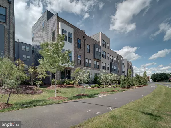 Reston, VA 20191,12768 SUNRISE VALLEY DR