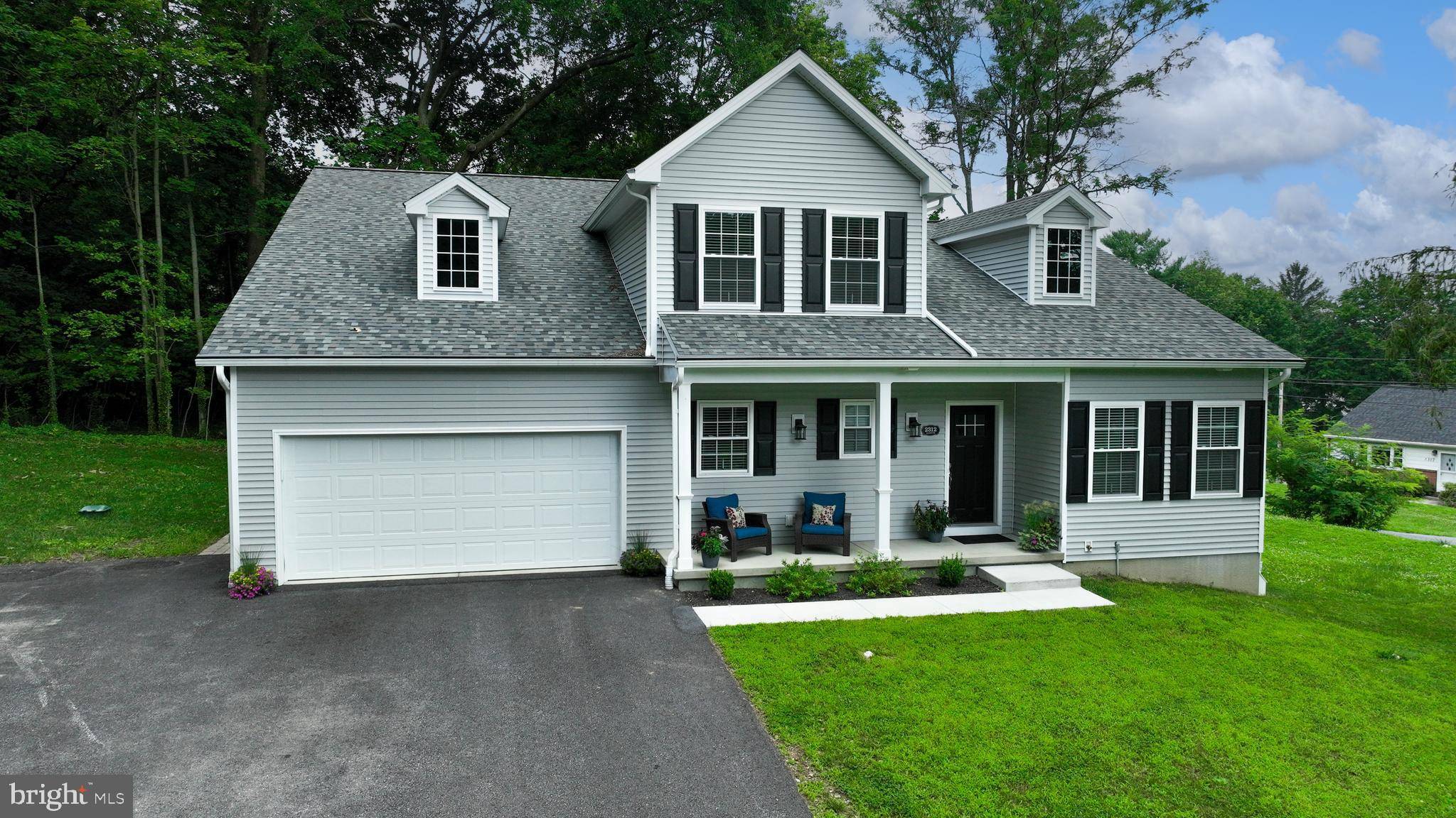 2312 RALEIGH DR, Lancaster, PA 17601