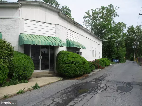 Reading, PA 19605,3 SPRING VALLEY RD