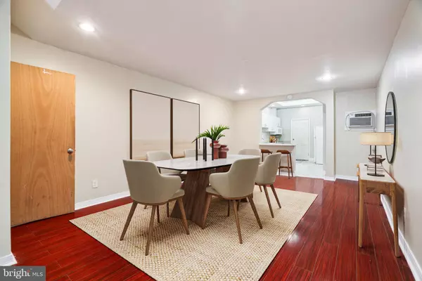 Philadelphia, PA 19133,2512 N FRONT ST