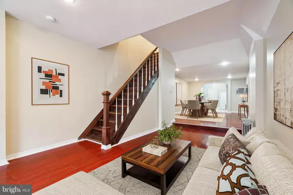 Philadelphia, PA 19133,2512 N FRONT ST