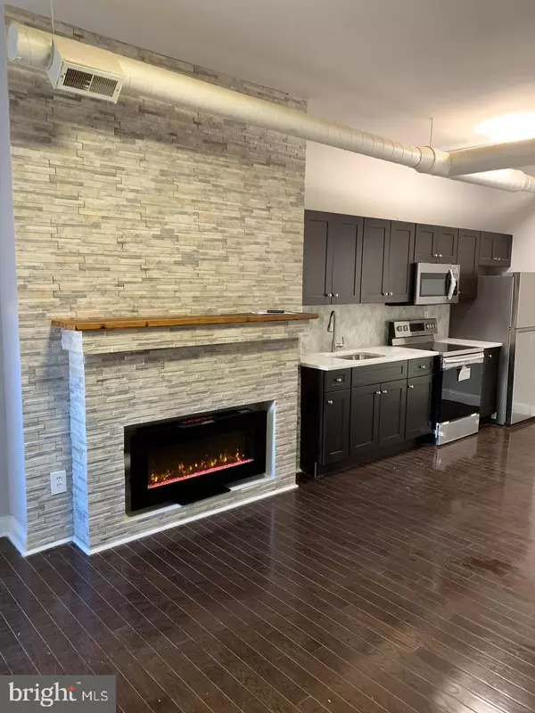 1433 W GIRARD AVE, Philadelphia, PA 19130