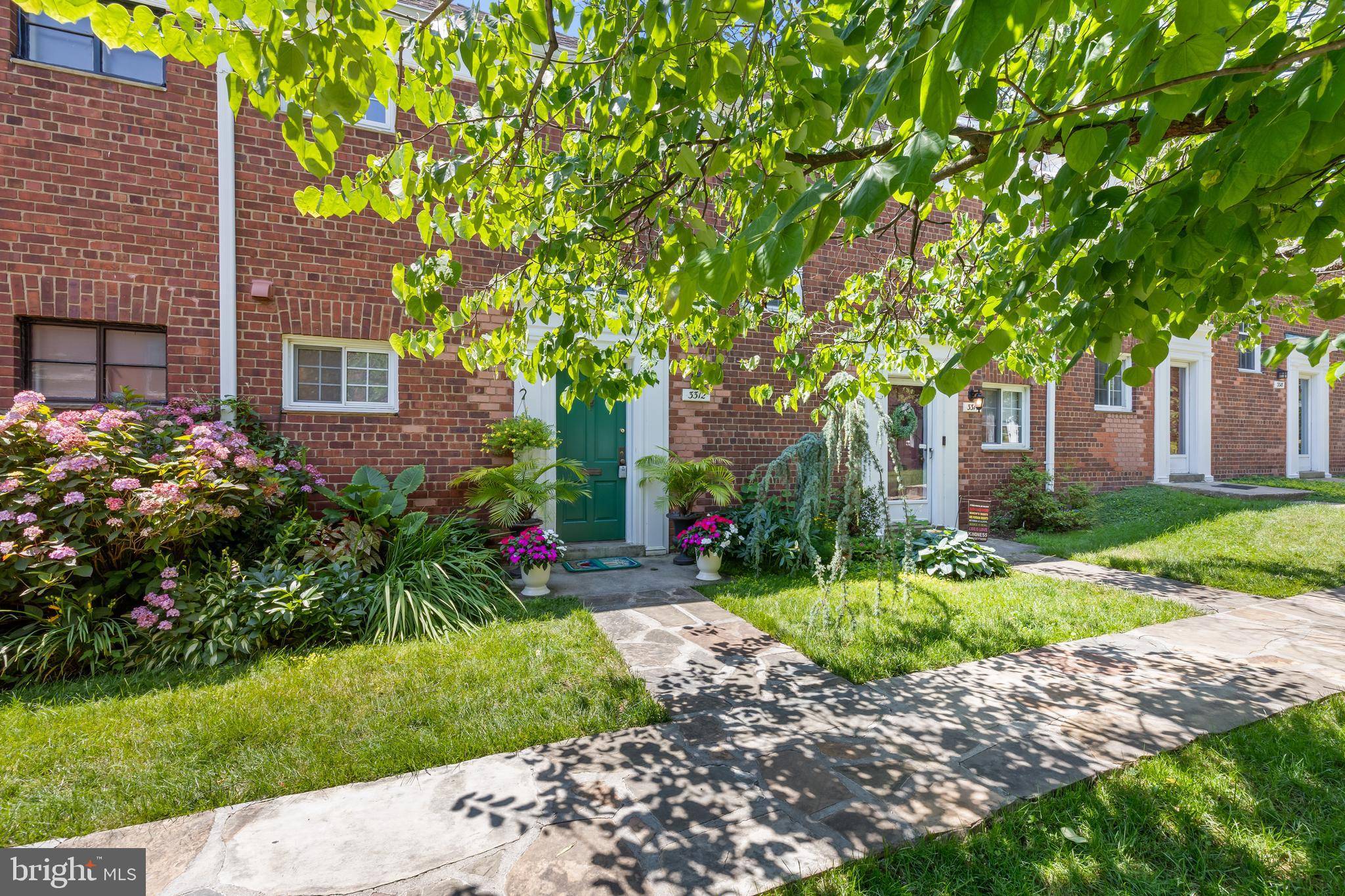 3312 MARTHA CUSTIS DR, Alexandria, VA 22302