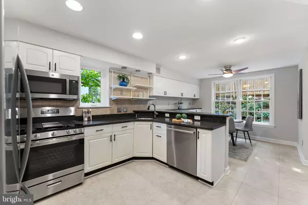 Arlington, VA 22207,2323 N VERMONT ST
