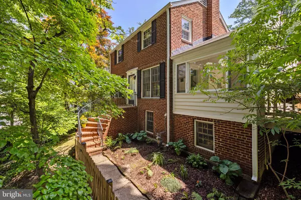 Arlington, VA 22207,2323 N VERMONT ST
