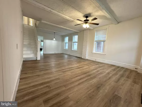 Royersford, PA 19468,327 SPRING ST