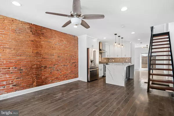 Philadelphia, PA 19148,328 DALY ST