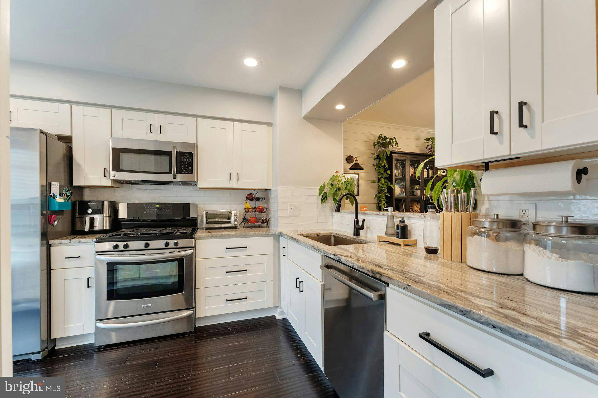 Ashburn, VA 20147,43602 BLACKSMITH SQ