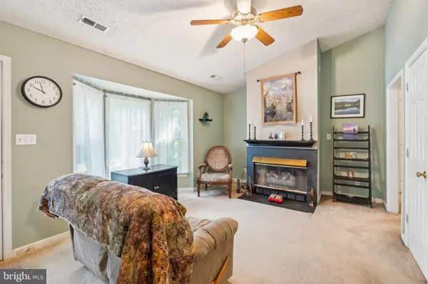 Ruther Glen, VA 22546,721 CANTERBURY DR
