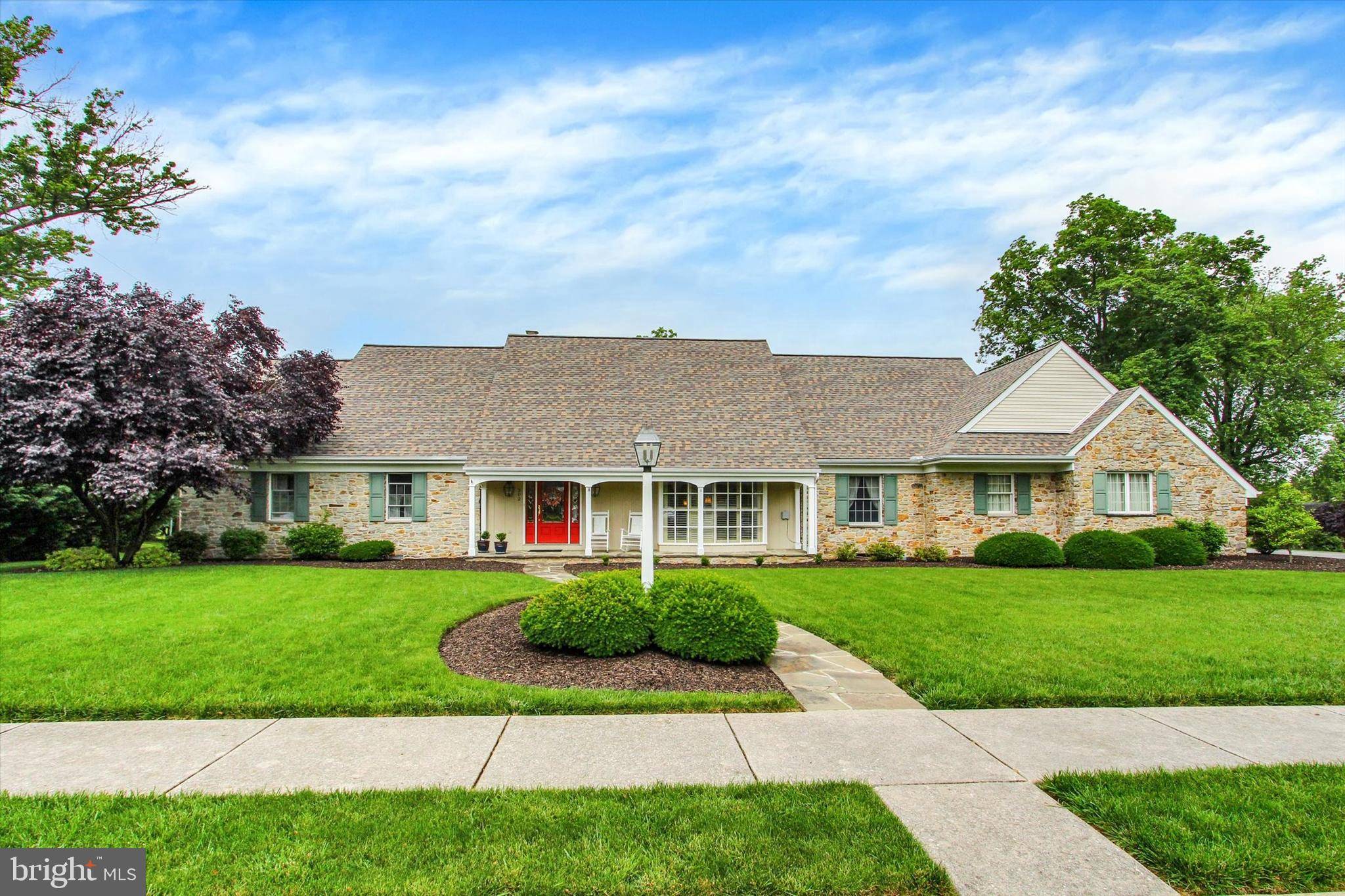 302 DEGUY AVE, Hanover, PA 17331