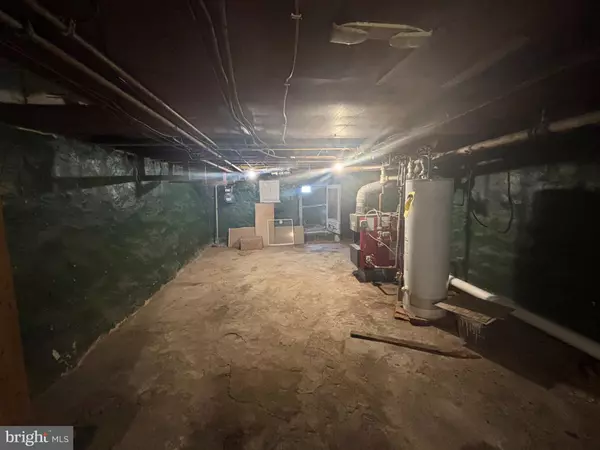 Philadelphia, PA 19143,5317 GRAYS AVE