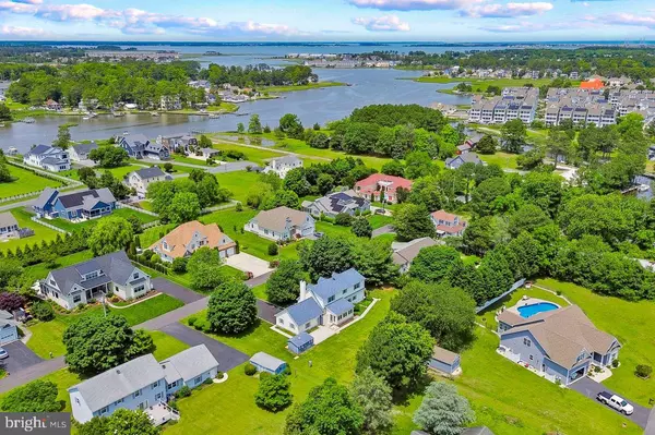 Ocean View, DE 19970,17 ELLIOTT AVE