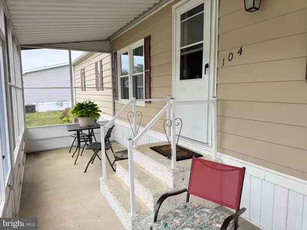 Williamstown, NJ 08094,104 JASMINE LN