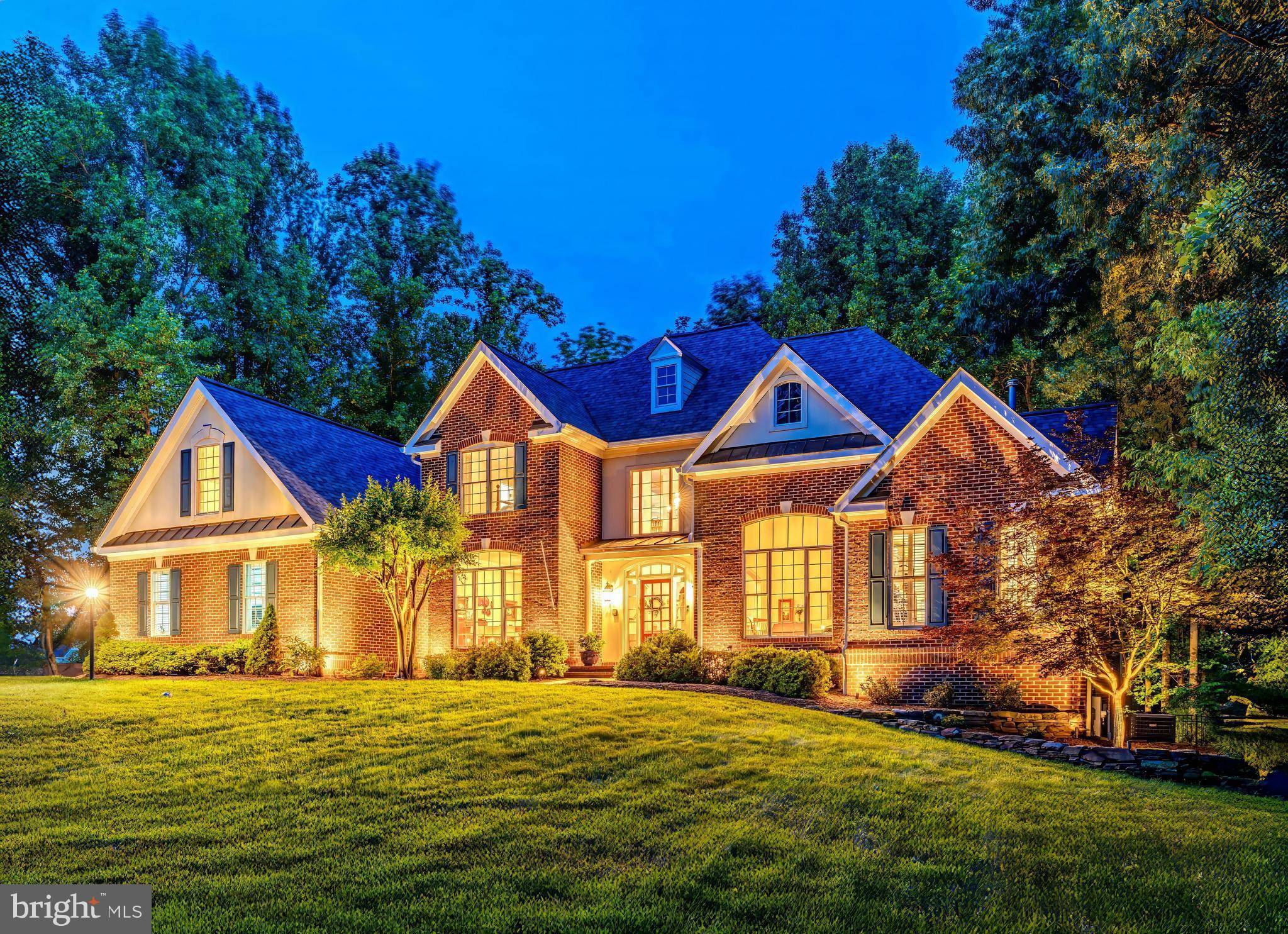 11709 PINE TREE DR, Fairfax, VA 22033