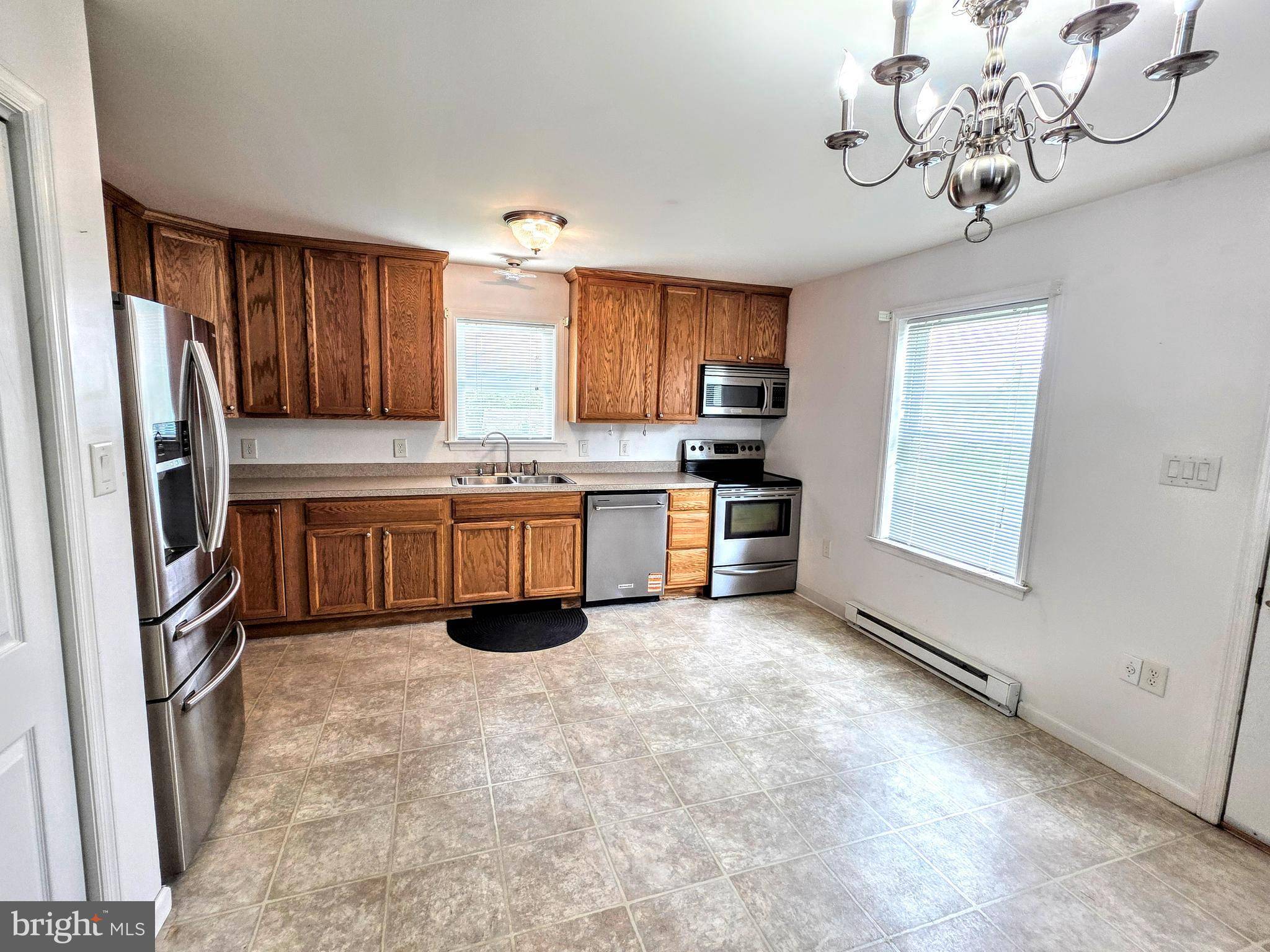 Lehighton, PA 18235,459 N 4TH ST