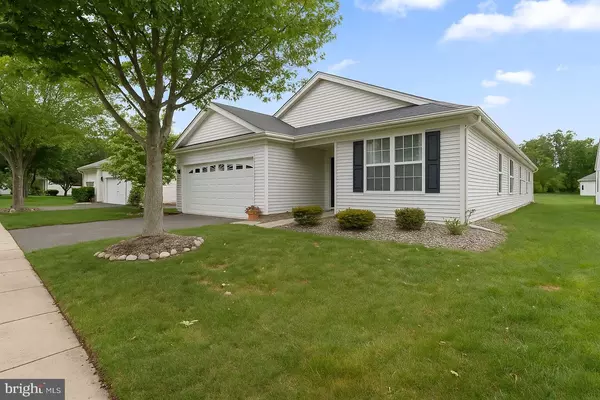 64 MIRAGE BLVD, Barnegat, NJ 08005