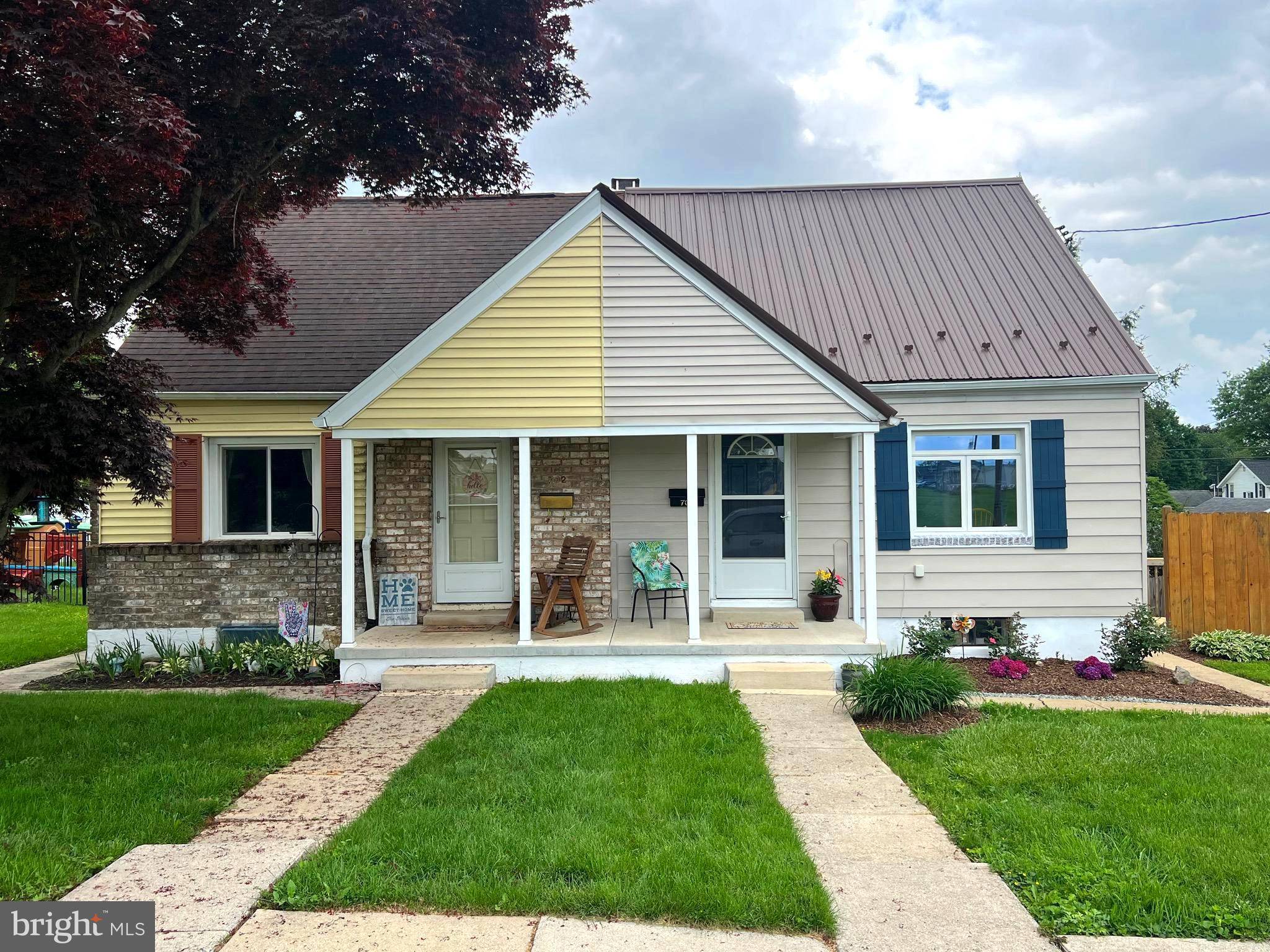 Palmyra, PA 17078,704 W MAPLE ST