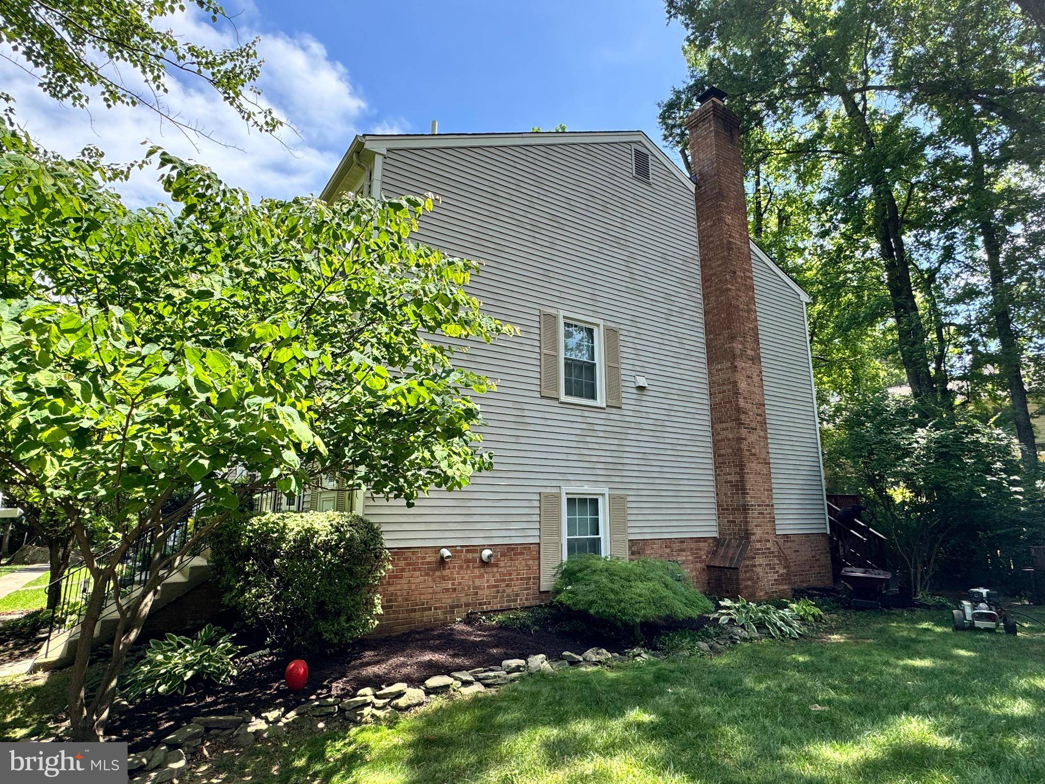 Centreville, VA 20121,13909 WOODS RUN CT