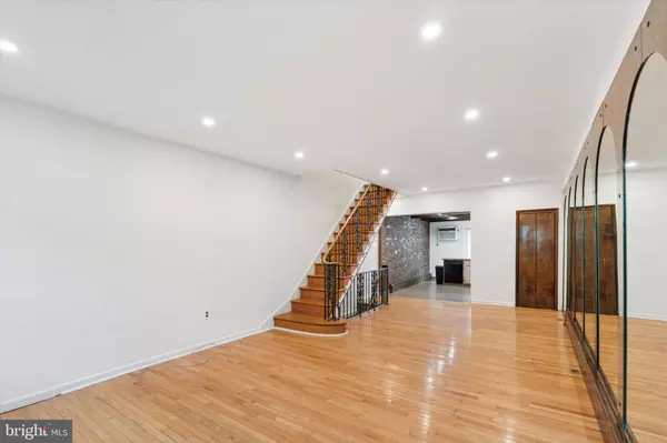 Philadelphia, PA 19148,1142 TREE ST