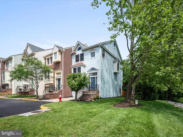 Leesburg, VA 20175,119 MAXIMILLIAN CT SW