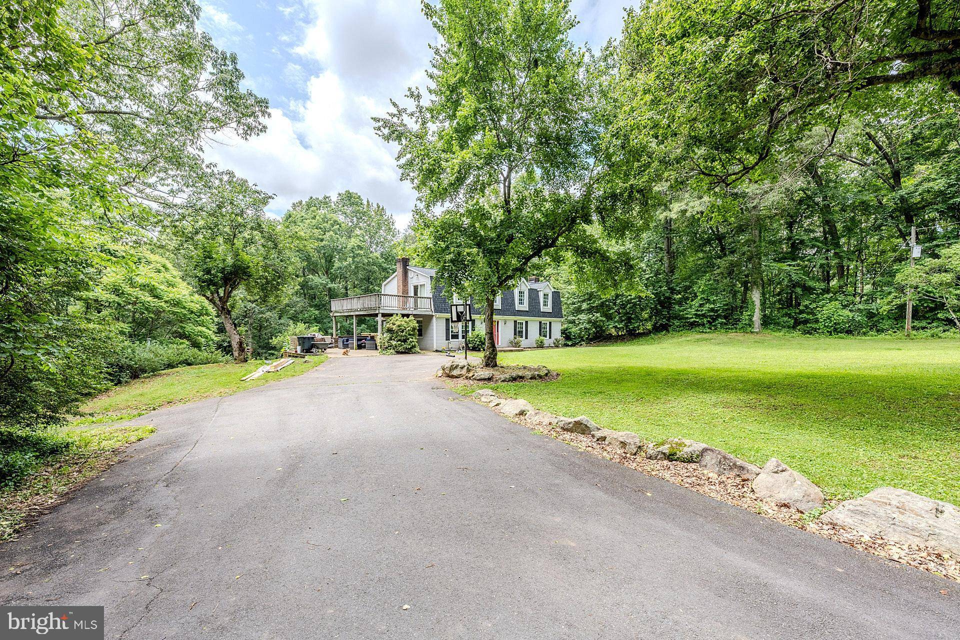 Amissville, VA 20106,484 VIEWTOWN RD
