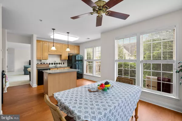 Rockville, MD 20850,803 RESERVE CHAMPION DR #16-201