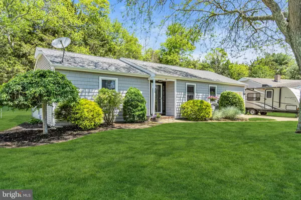 Lanoka Harbor, NJ 08734,16 BAYBERRY DR