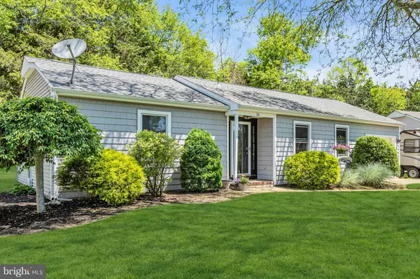 Lanoka Harbor, NJ 08734,16 BAYBERRY DR