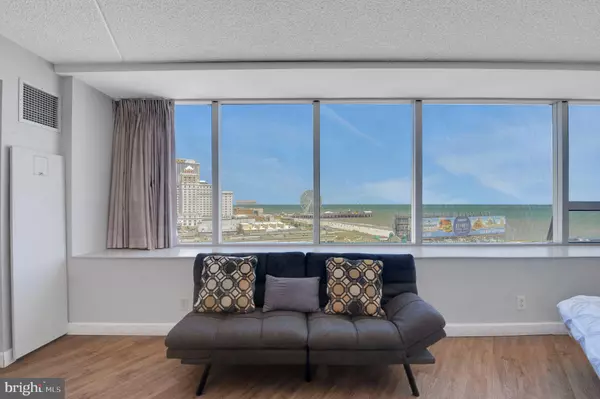 Atlantic City, NJ 08401,1515 BOARDWALK #1004