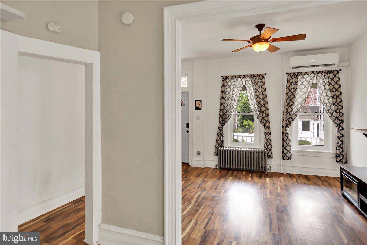 Pottstown, PA 19464,27 W 5TH ST