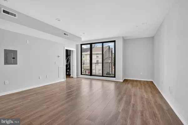 Philadelphia, PA 19128,381 MARTIN ST #2