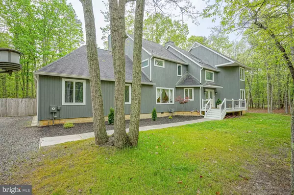 Medford, NJ 08055,721 GRAVELLY HOLLOW RD