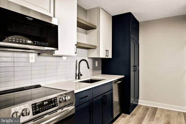 Philadelphia, PA 19102,1500 LOCUST ST #0B-3219