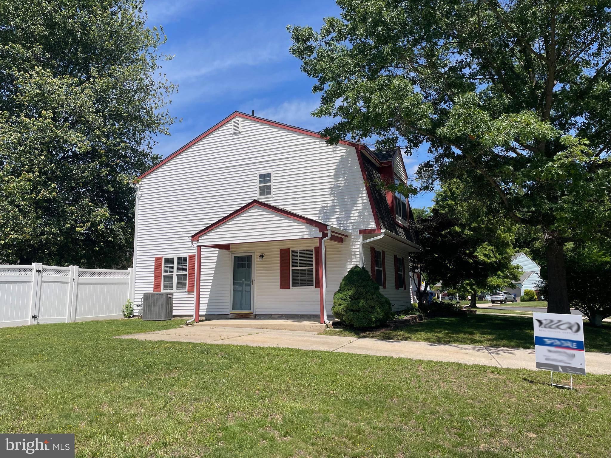 Mullica Hill, NJ 08062,30 FOSTERTOWN LN