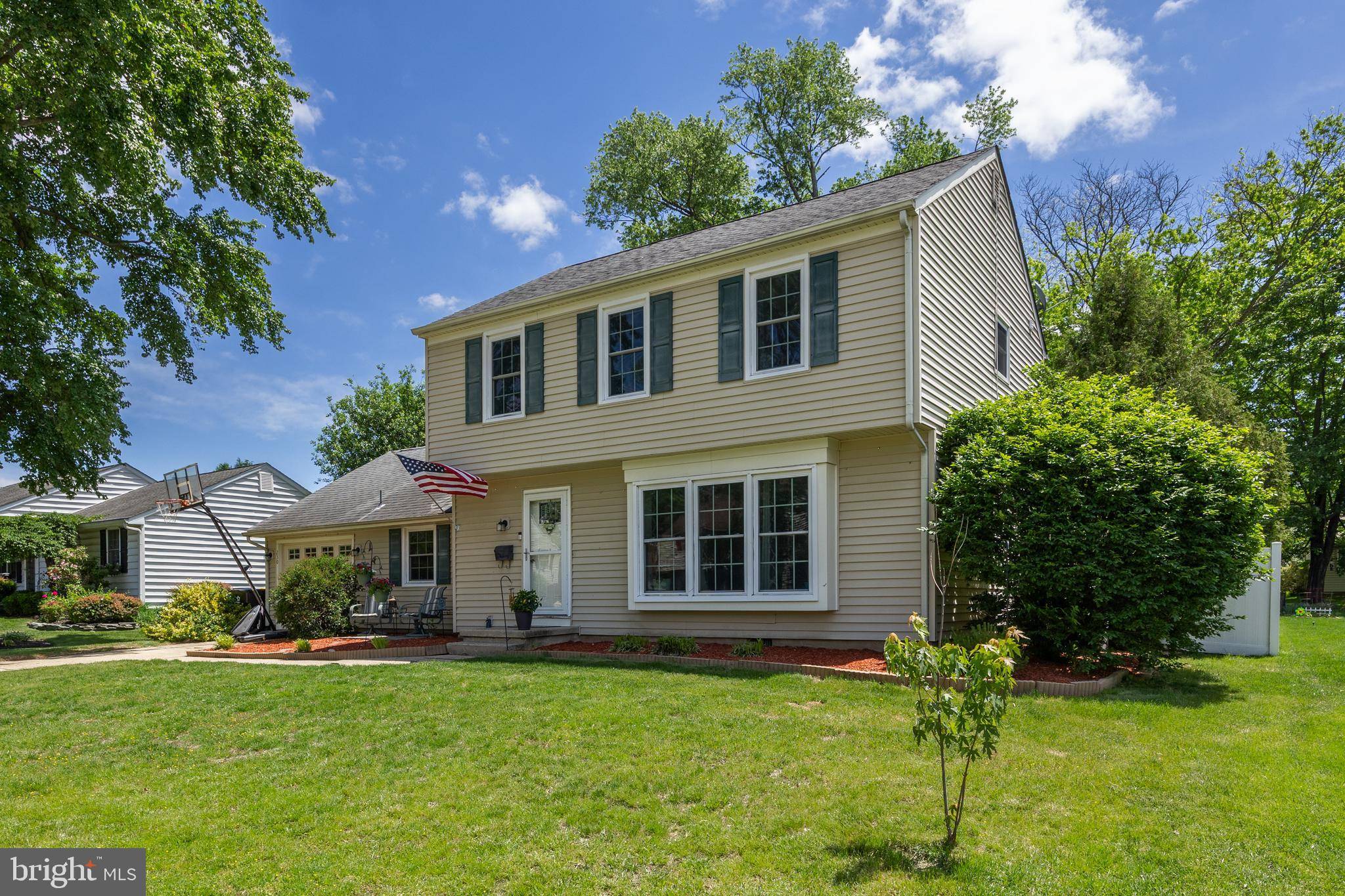 Delran, NJ 08075,230 AQUA LN