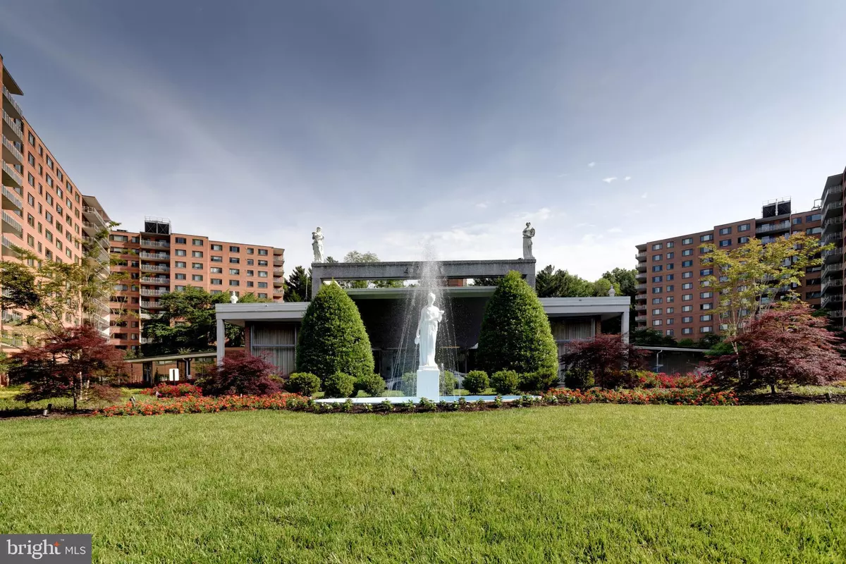 Washington, DC 20016,4201 CATHEDRAL AVE NW #1004E