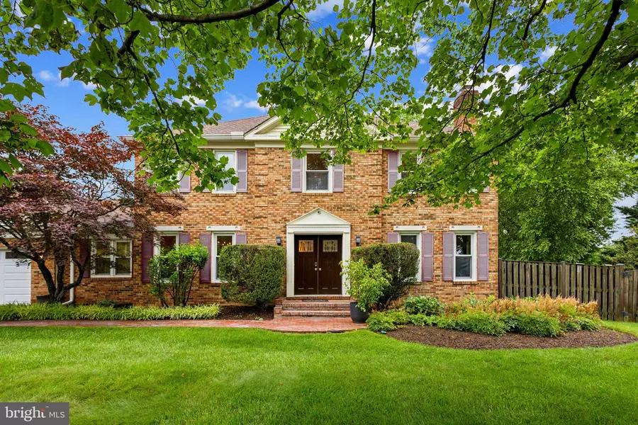 11100 FLORA LEE DR, Fairfax Station, VA 22039