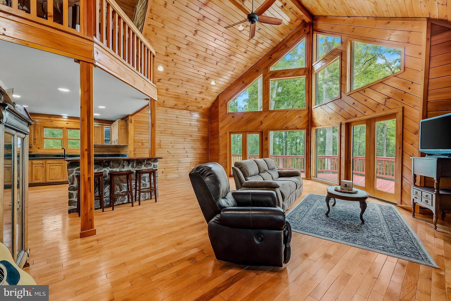 Great Cacapon, WV 25422,336 HONEY LOCUST LN