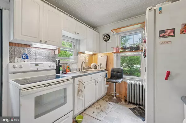 Norwood, PA 19074,12 ELMWOOD AVE