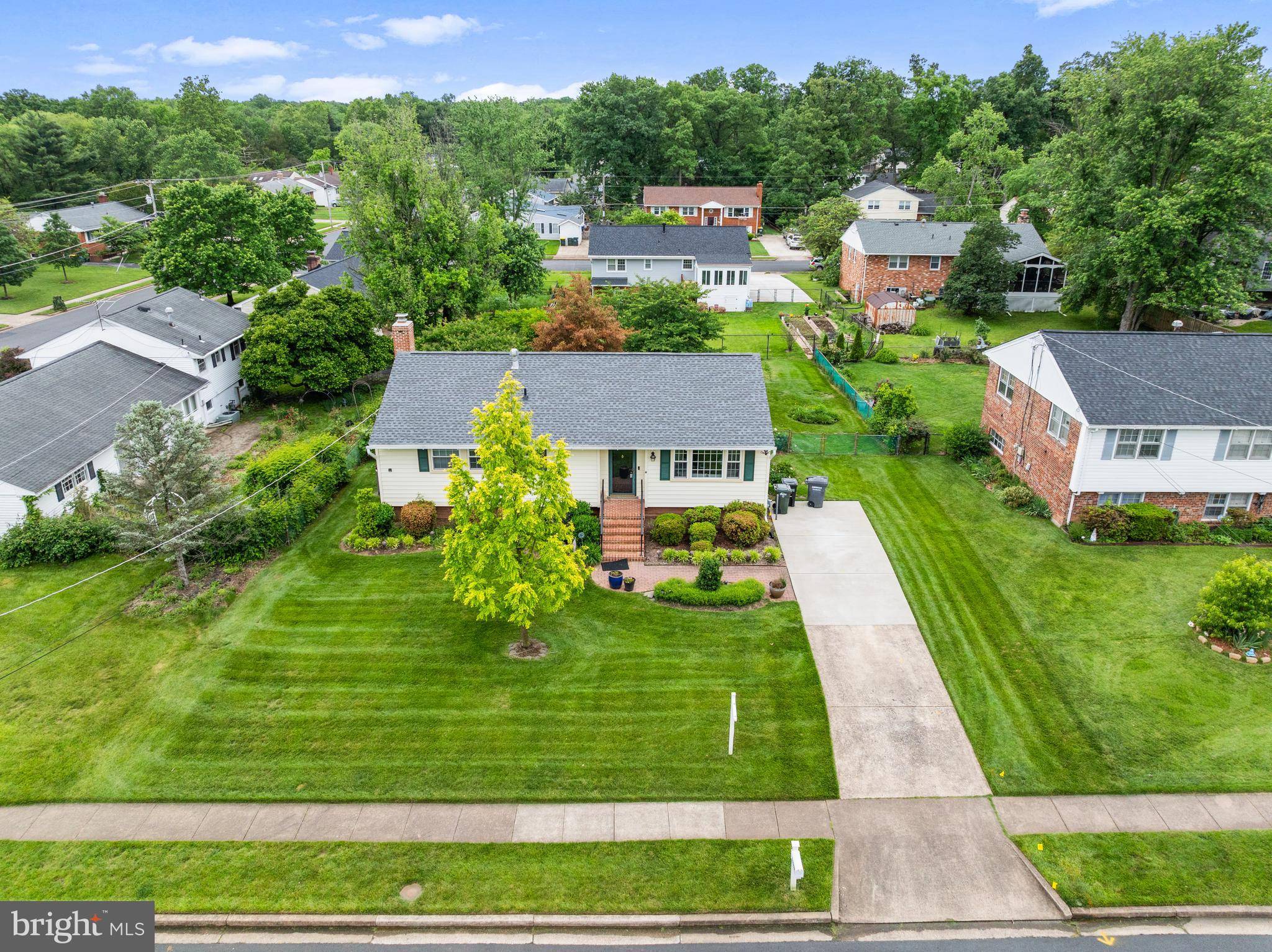 Centreville, VA 20120,15007 CARLBERN DR