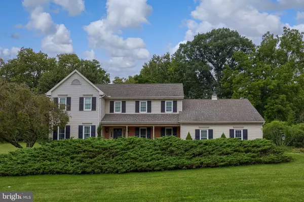 2504 BROOKSIDE DR, Lancaster, PA 17601