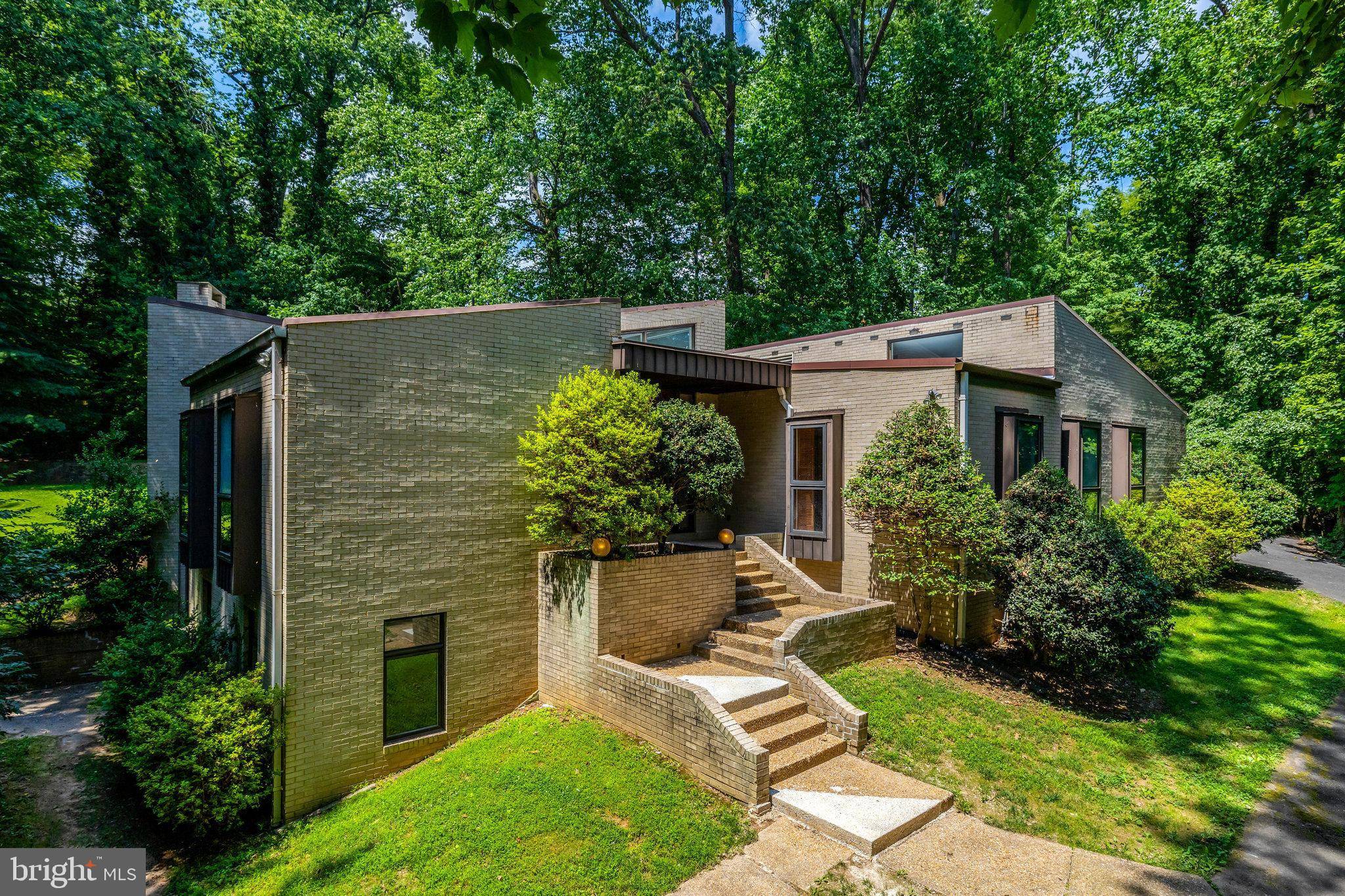 Fairfax, VA 22031,3520 GLENBROOK RD