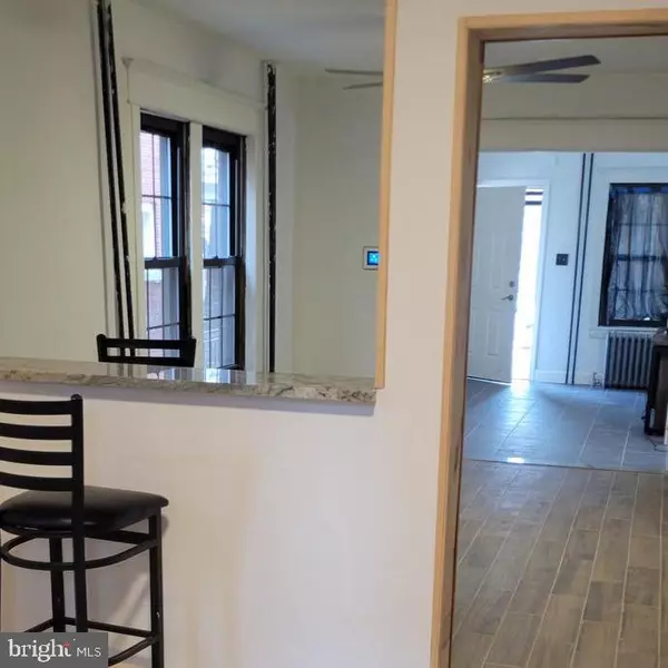 Trenton, NJ 08609,27 HOLLYWOOD AVE