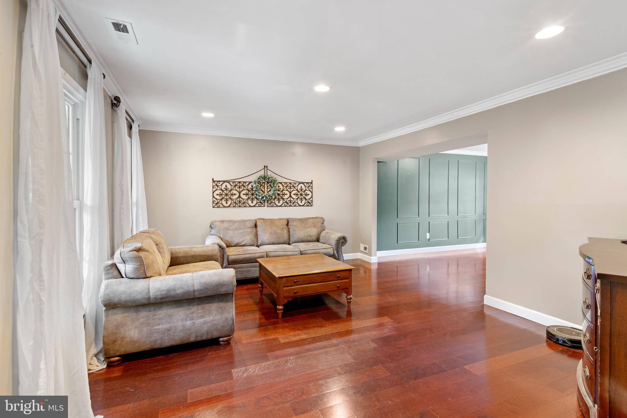 Mount Laurel, NJ 08054,602 TALLOWOOD LN