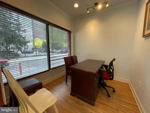 Philadelphia, PA 19102,1531 CHERRY ST