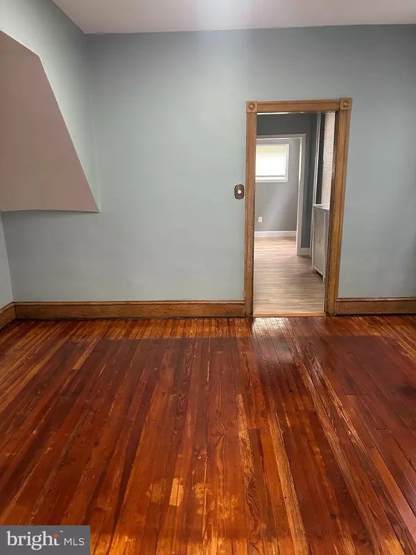 Philadelphia, PA 19120,5429 N FRONT ST