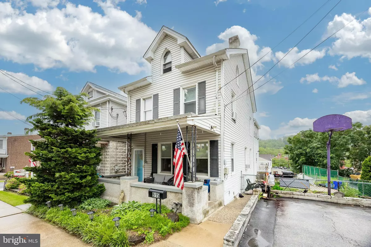 Conshohocken, PA 19428,915 SPRING MILL AVE