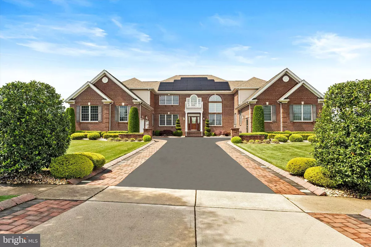 East Brunswick, NJ 08816,9 BOUVIER LN